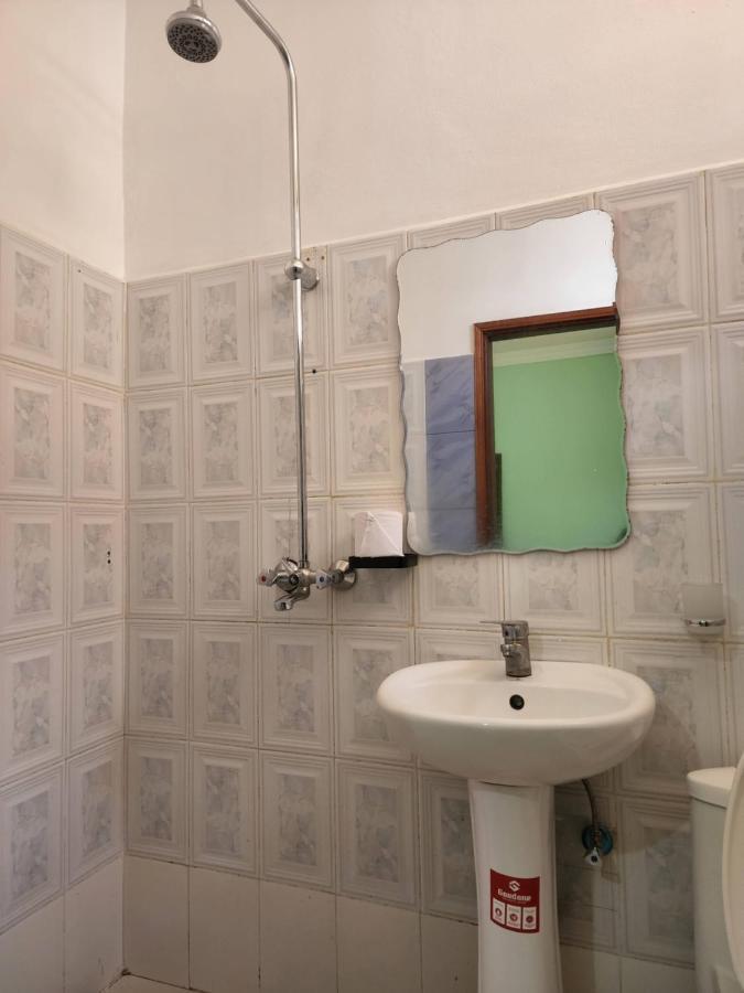 Abby'S Homestay Moshi Esterno foto